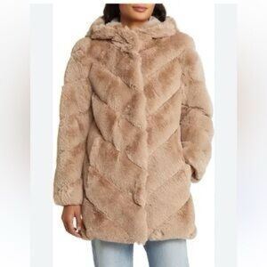 BCBGMaxAzria CHEVRON FAUX FUR HOODED JACKET IN HAZELNUT